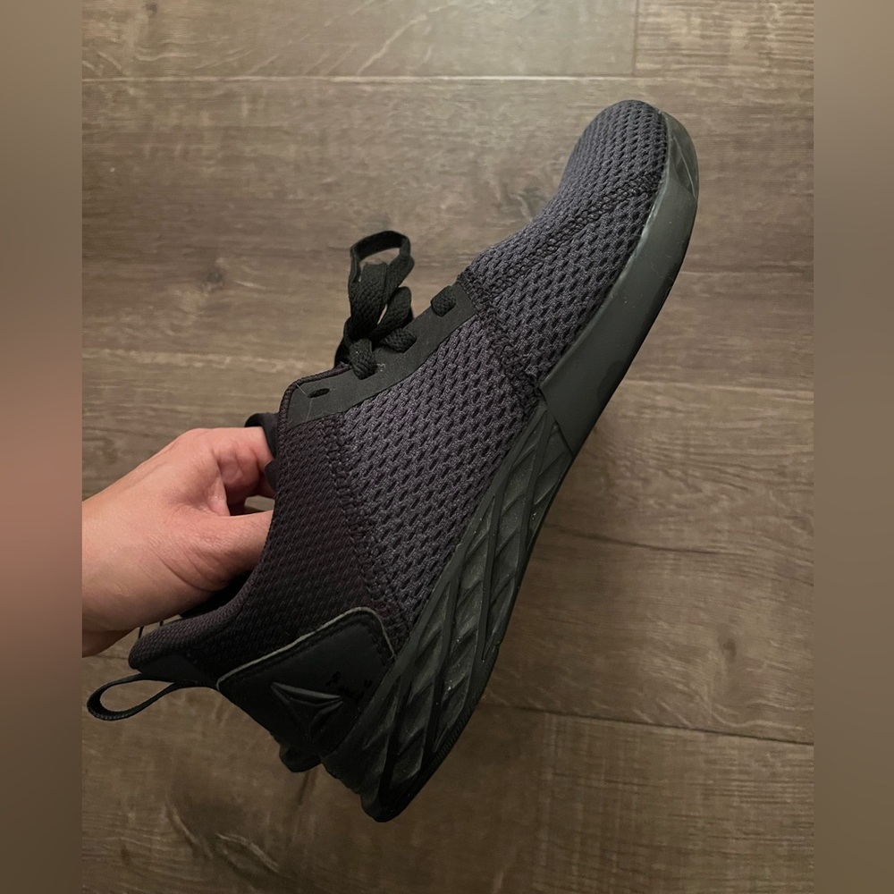 Women’s Reebok cross trainers